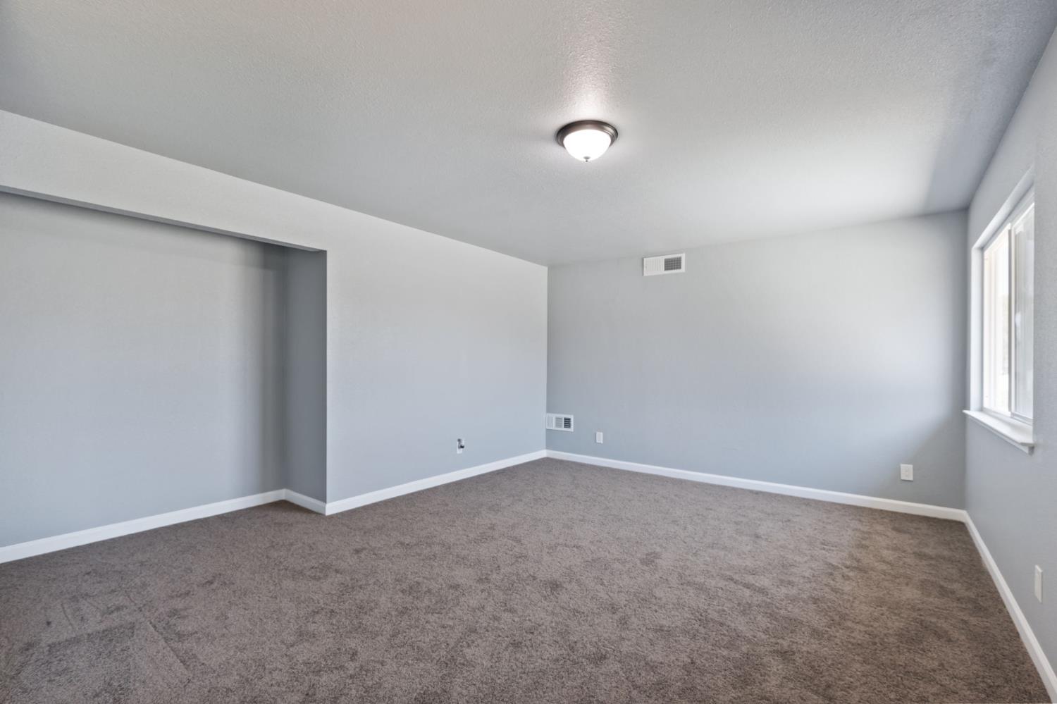 1667 South Plumas Street Fresno, CA 93706 - Photo 24 of 45