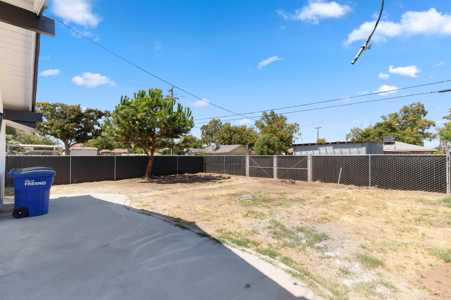 1667 South Plumas Street Fresno, CA 93706 - Photo 32 of 45