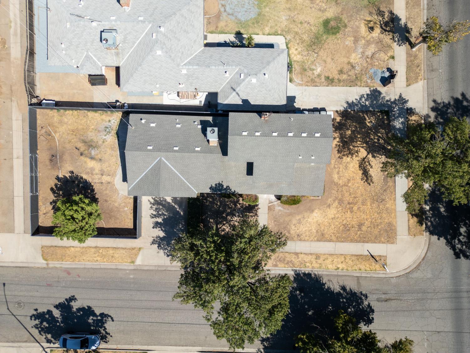 1667 South Plumas Street Fresno, CA 93706 - Photo 39 of 45