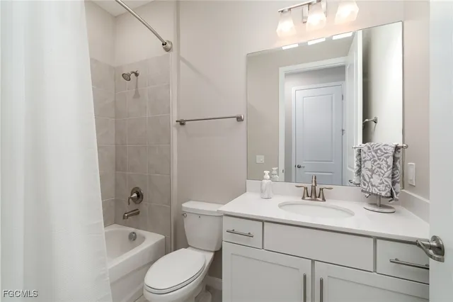 $450,000 | 3771 Pebblebrook Ridge Court, Unit 201, Fort Myers, FL 33905