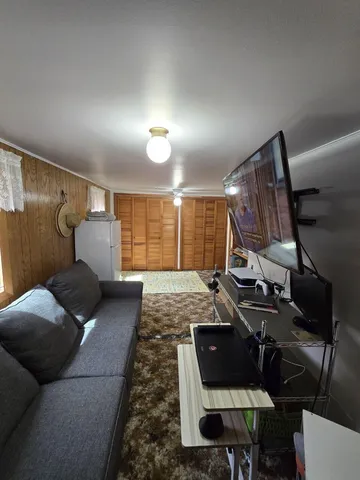 $189,500 | 116 Center Street, Van Buren, ME 04785