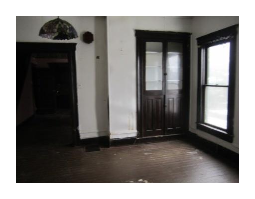 512 Grand Springfield, OH 45505 - Photo 6 of 8