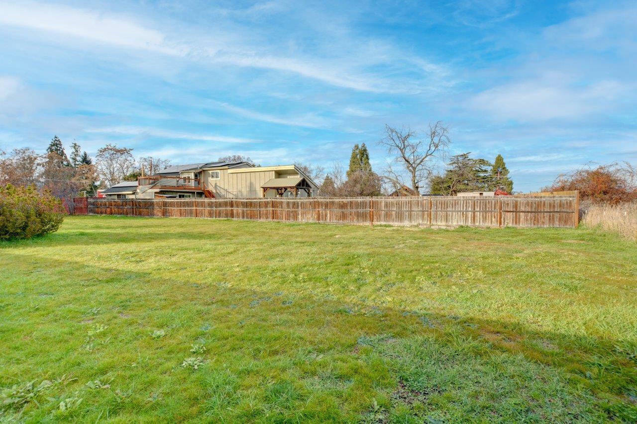 1265 Thomas Road Medford, OR 97501 - Photo 13 of 14 DSC_3587_8_9