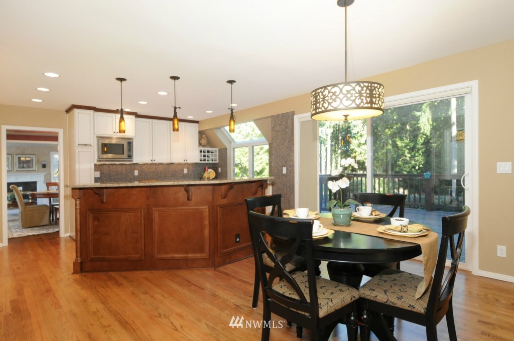 22029 52nd Avenue Southeast Bothell, WA 98021 - Photo 8 of 25