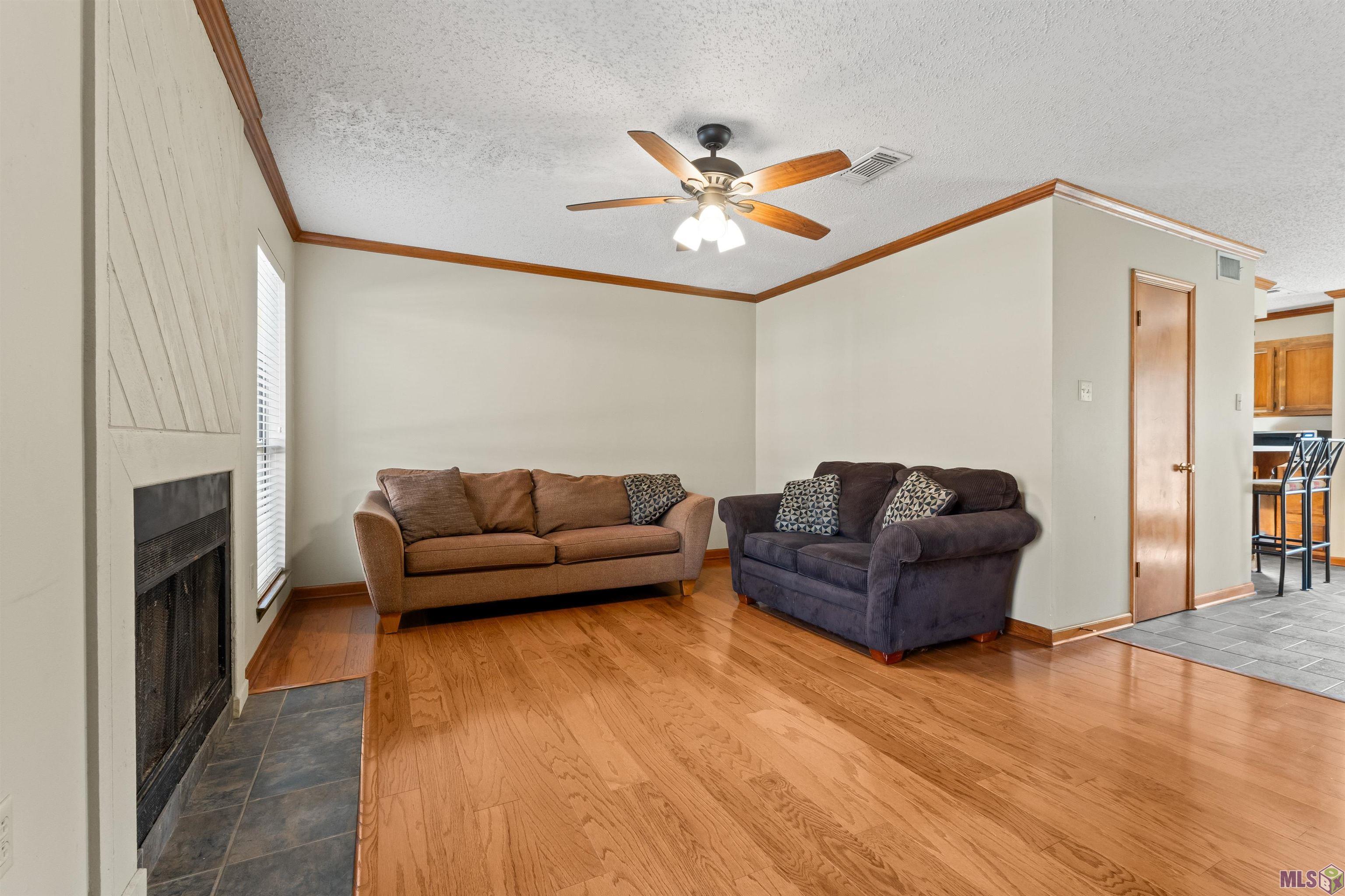 958 Ridgepoint Court, Unit 958 Baton Rouge, LA 70810 - Photo 3 of 20 Gallery Image 3