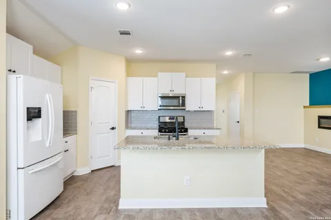 $396,969 | 984 Amble Oak, Seguin, TX 78155