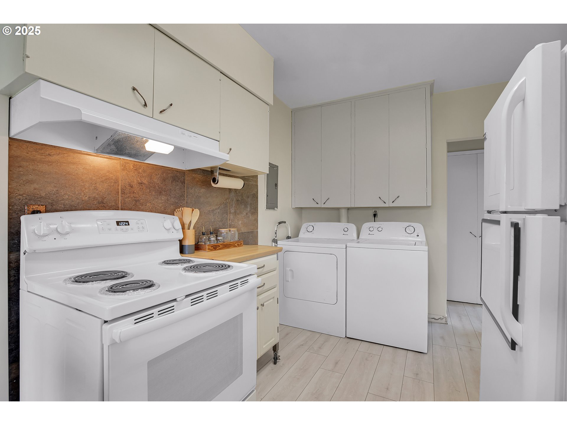58089 Old Portland Road Warren, OR 97053 - Photo 13 of 35 Gallery Image 13