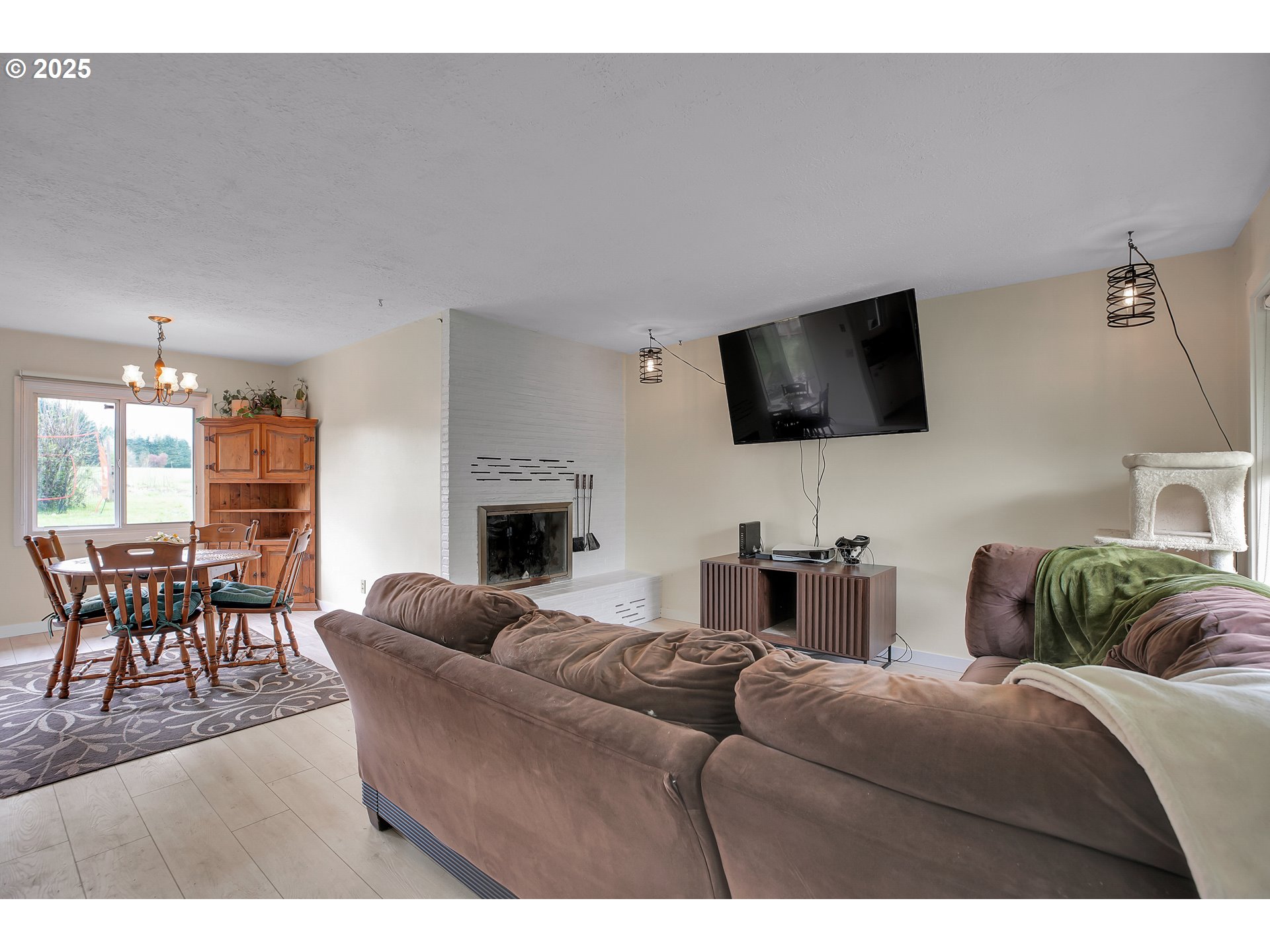 58089 Old Portland Road Warren, OR 97053 - Photo 5 of 35 Gallery Image 5