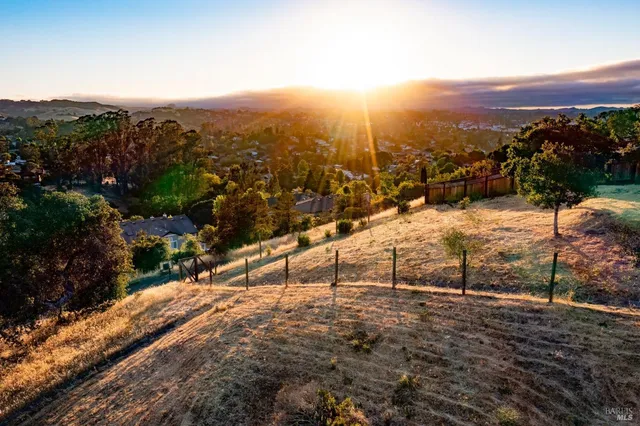 a view of a outdoor space