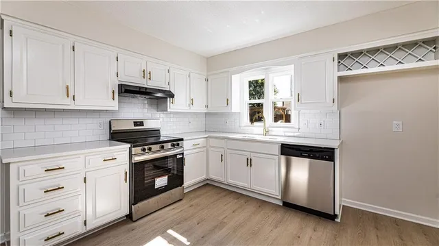 $445,000 | 9609 West 83rd Terrace, Overland Park, KS 66212