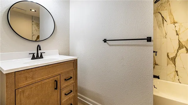 $445,000 | 9609 West 83rd Terrace, Overland Park, KS 66212