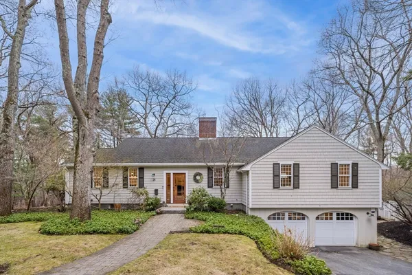 $1,350,000 | 25 Apple Hill Lane, Lynnfield, MA 01940