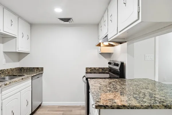 $1,599 | 6816 North 35th Avenue, Unit F, Phoenix, AZ 85017