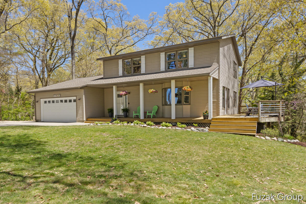 15780 Ridge Lane Spring Lake, MI 49456 - Photo 1 of 41 15780-Ridge-Lane_002