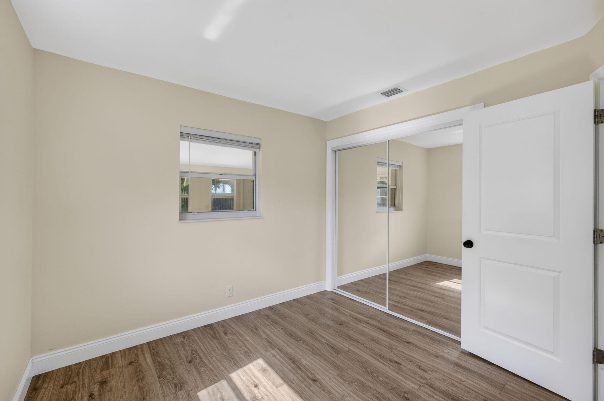 1333 West 31st Street Riviera Beach, FL 33404 - Photo 36 of 46 Bedroom 3