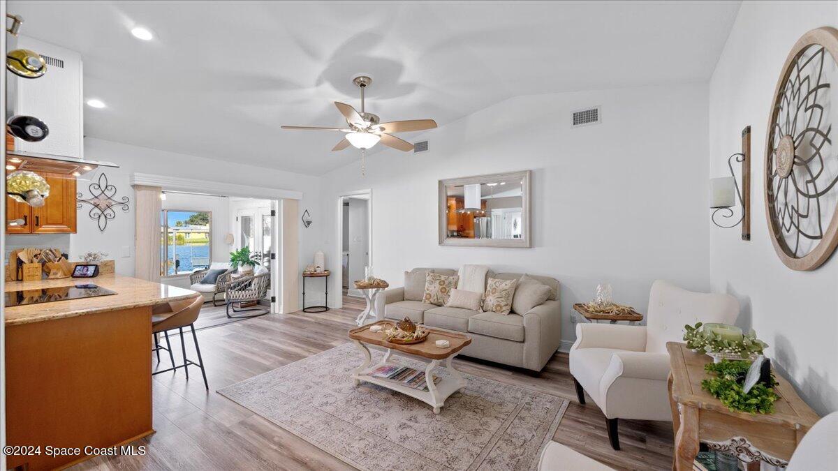 2800 Raintree Lake Circle Merritt Island, FL 32953 - Photo 17 of 52 11-Living Area