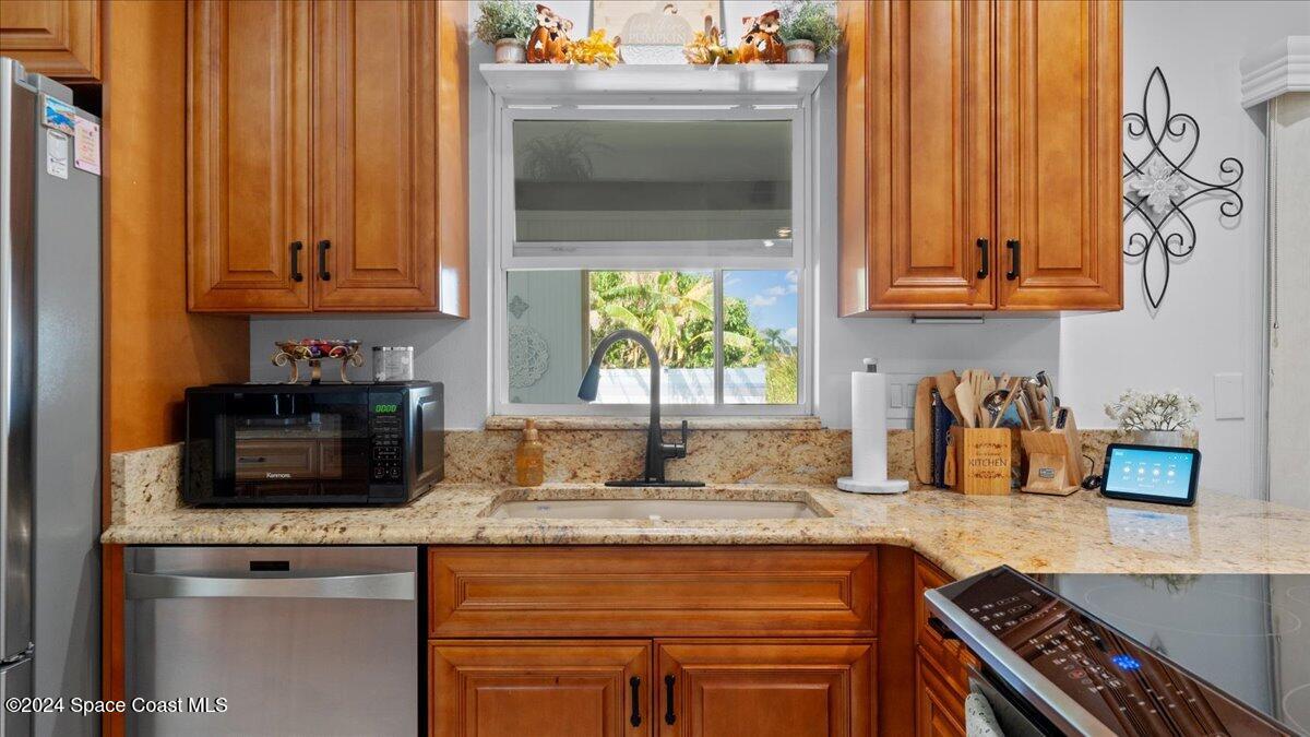 2800 Raintree Lake Circle Merritt Island, FL 32953 - Photo 24 of 52 19-Kitchen