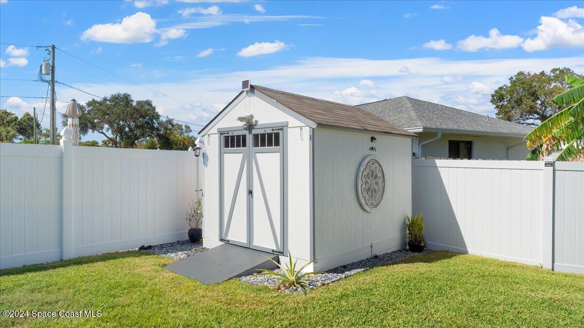 2800 Raintree Lake Circle Merritt Island, FL 32953 - Photo 44 of 52 46-Exterior Back