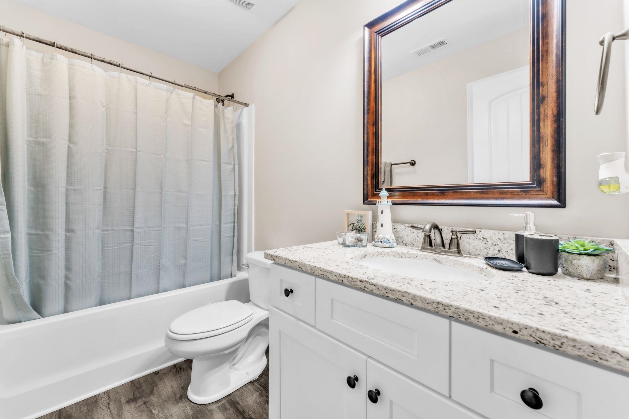 346 North Green River Road Gaffney, SC 29341 - Photo 14 of 18 Bath