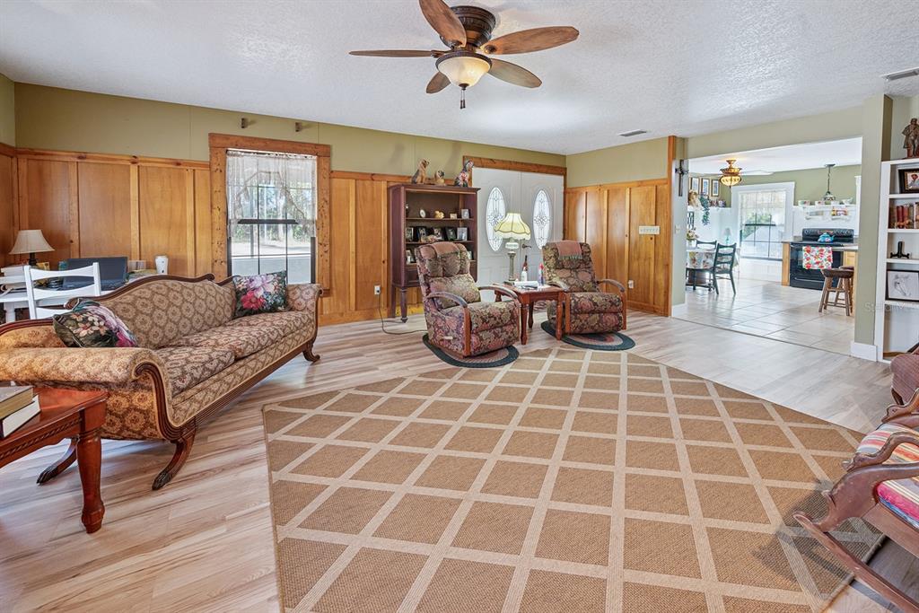 6247 Northwest 35th Street Bell, FL 32619 - Photo 12 of 50