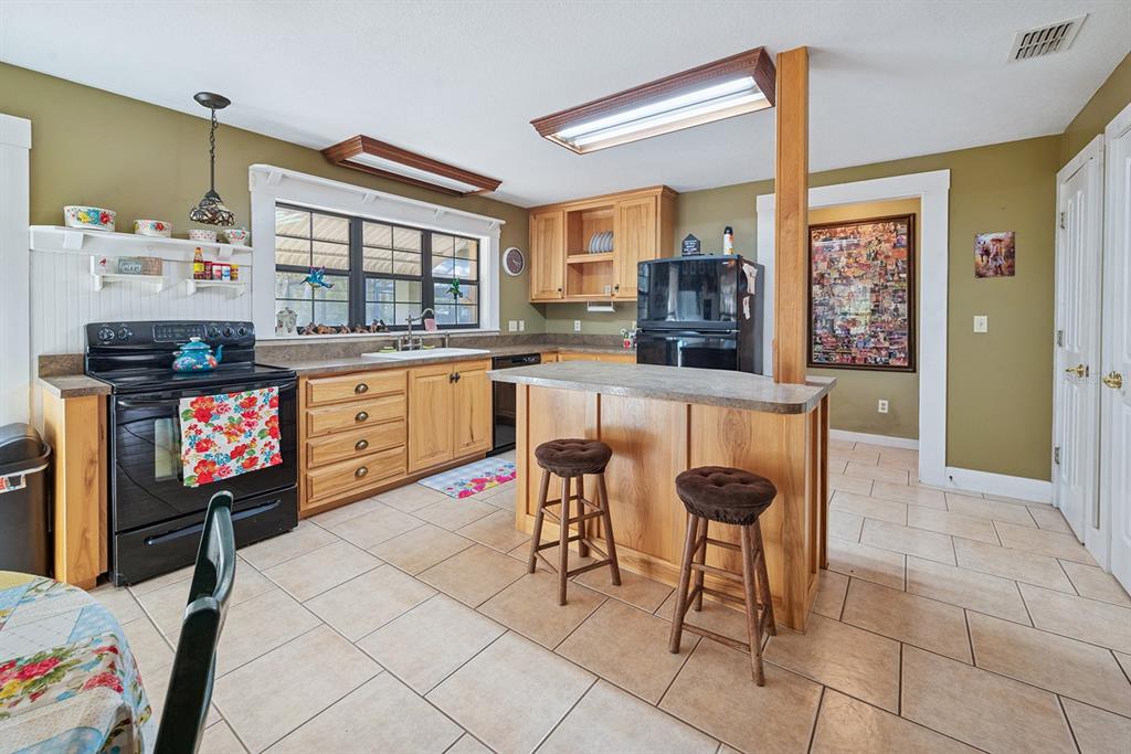 6247 Northwest 35th Street Bell, FL 32619 - Photo 16 of 50