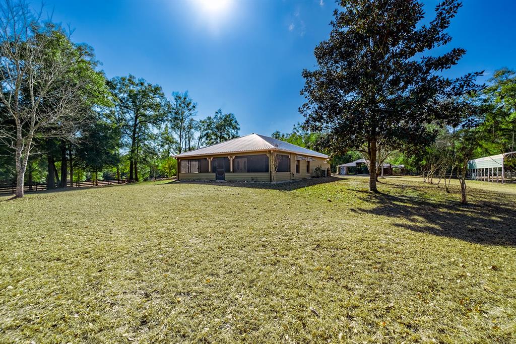 6247 Northwest 35th Street Bell, FL 32619 - Photo 4 of 50