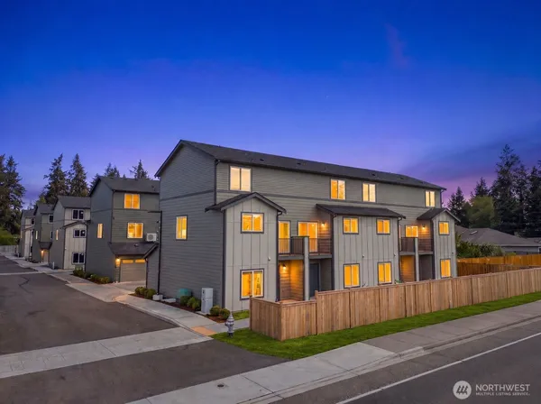 $469,900 | 17521 13 Avenue East, Unit C, Spanaway, WA 98387