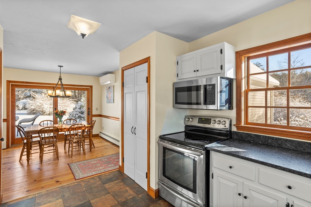 117 Burnham Road Bolton, MA 01740 - Photo 11 of 38