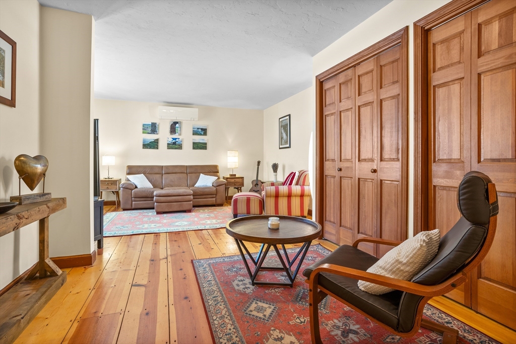 117 Burnham Road Bolton, MA 01740 - Photo 15 of 38