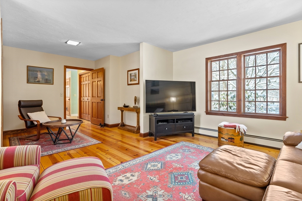 117 Burnham Road Bolton, MA 01740 - Photo 16 of 38
