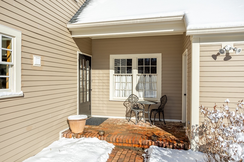 117 Burnham Road Bolton, MA 01740 - Photo 2 of 38