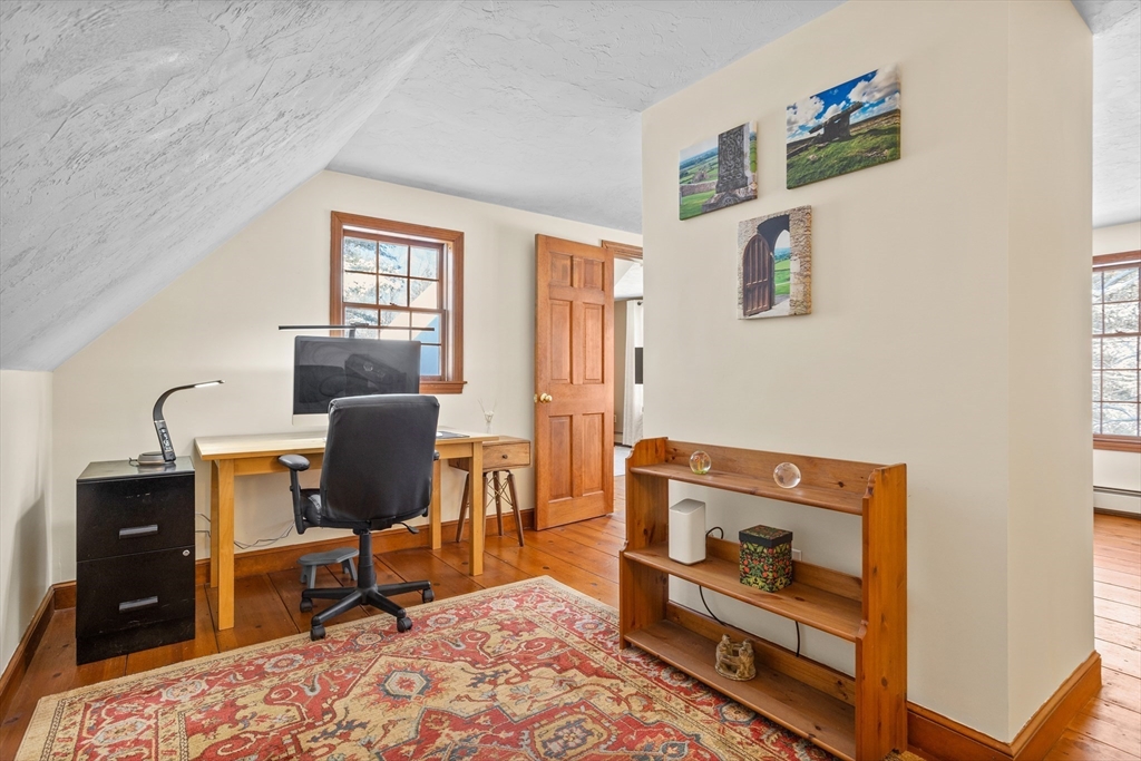 117 Burnham Road Bolton, MA 01740 - Photo 23 of 38
