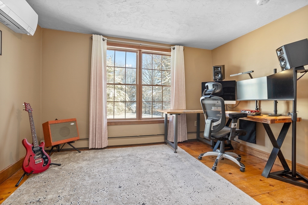 117 Burnham Road Bolton, MA 01740 - Photo 28 of 38