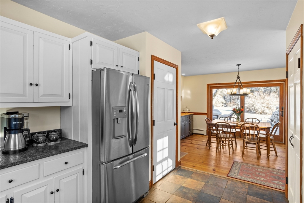 117 Burnham Road Bolton, MA 01740 - Photo 10 of 38