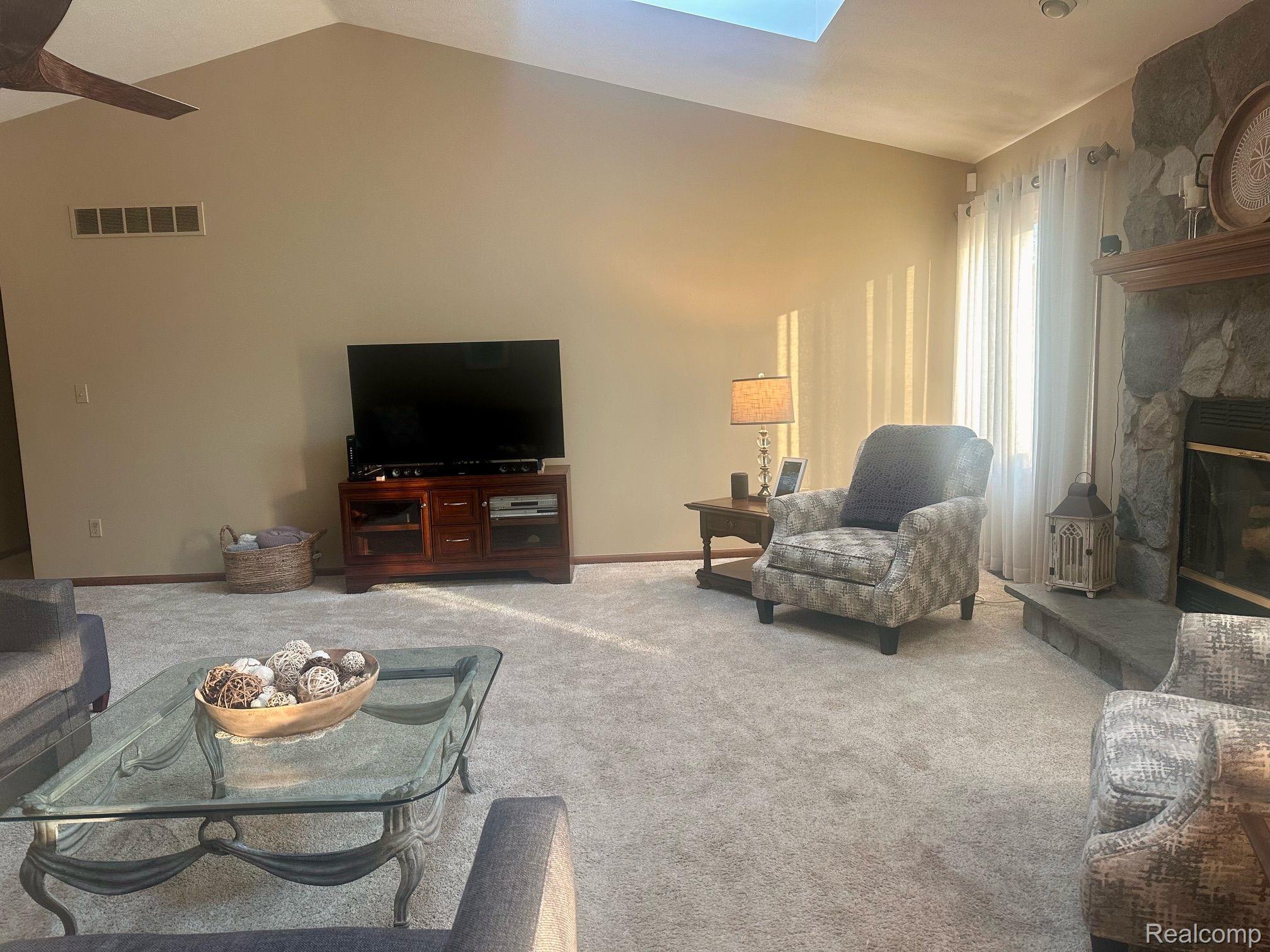 1893 Park Ridge Court Howell, MI 48843 - Photo 9 of 33 Vaulted great room with skylites