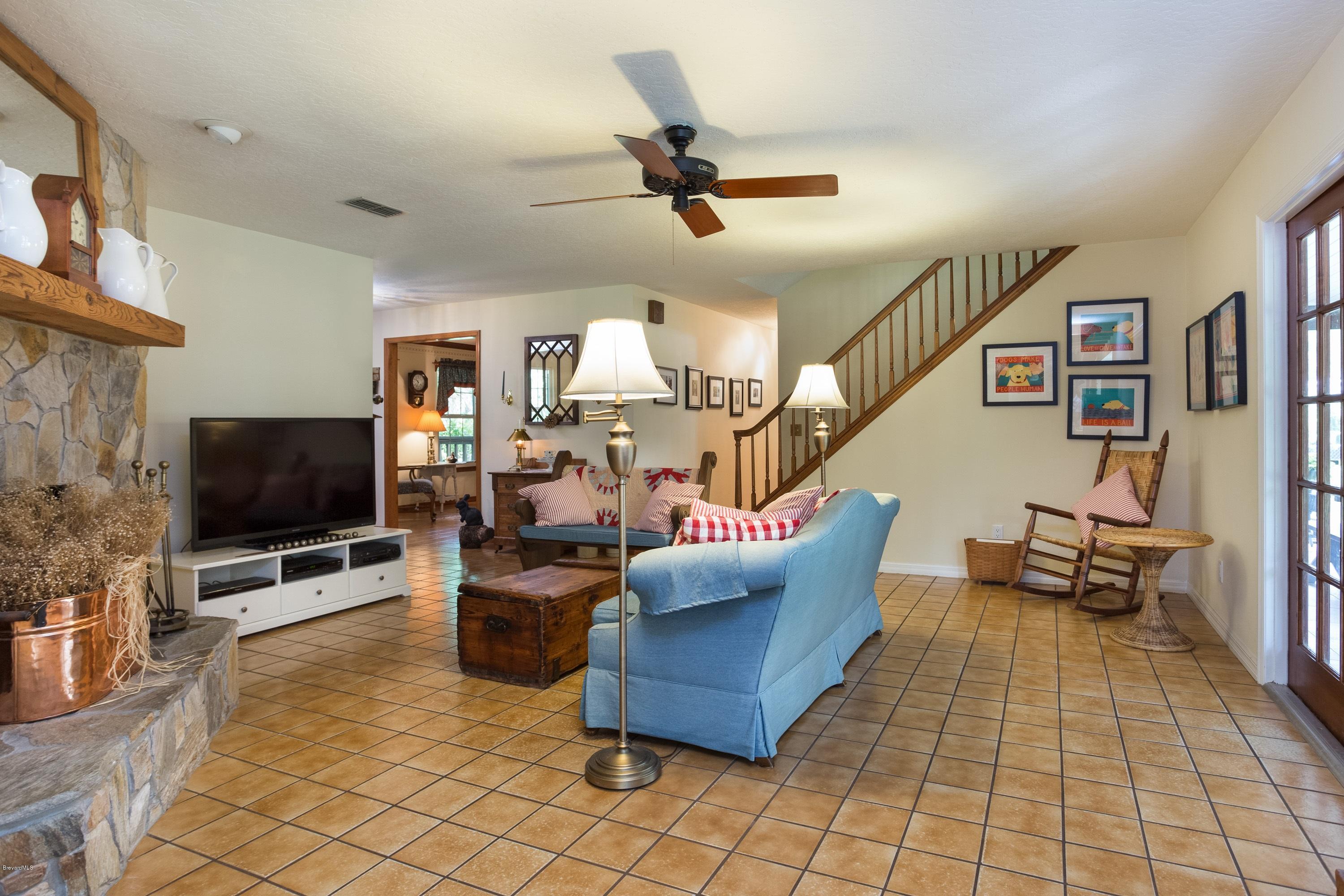 1687 Henley Road Northwest Palm Bay, FL 32907 - Photo 7 of 29 08-1687 Henley Rd NW