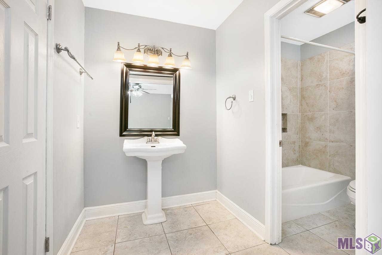 1422 Stoneleigh Drive Baton Rouge, LA 70808 - Photo 17 of 32