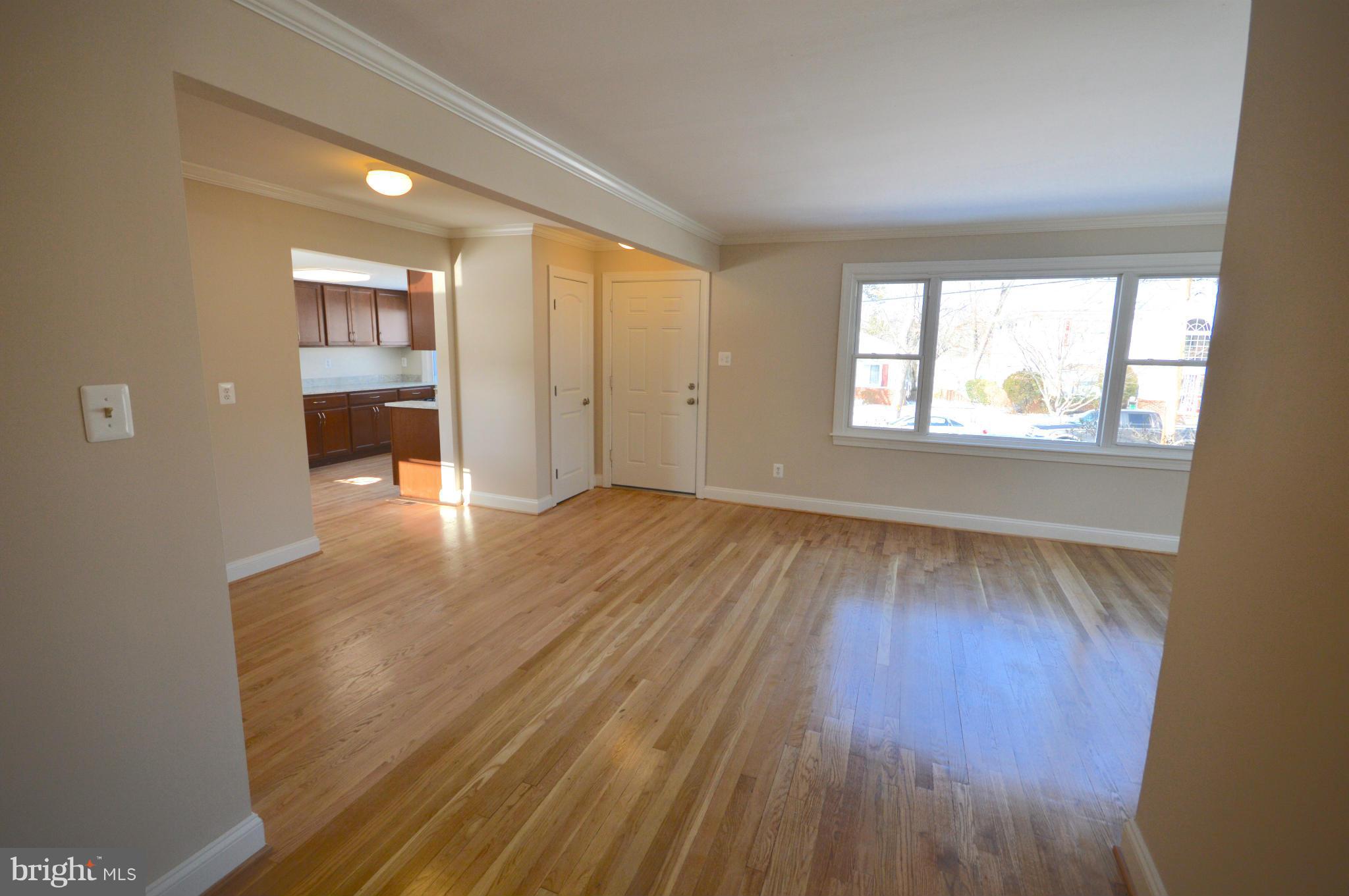 12309 Centerhill Street Silver Spring, MD 20902 - Photo 5 of 21 Living Room