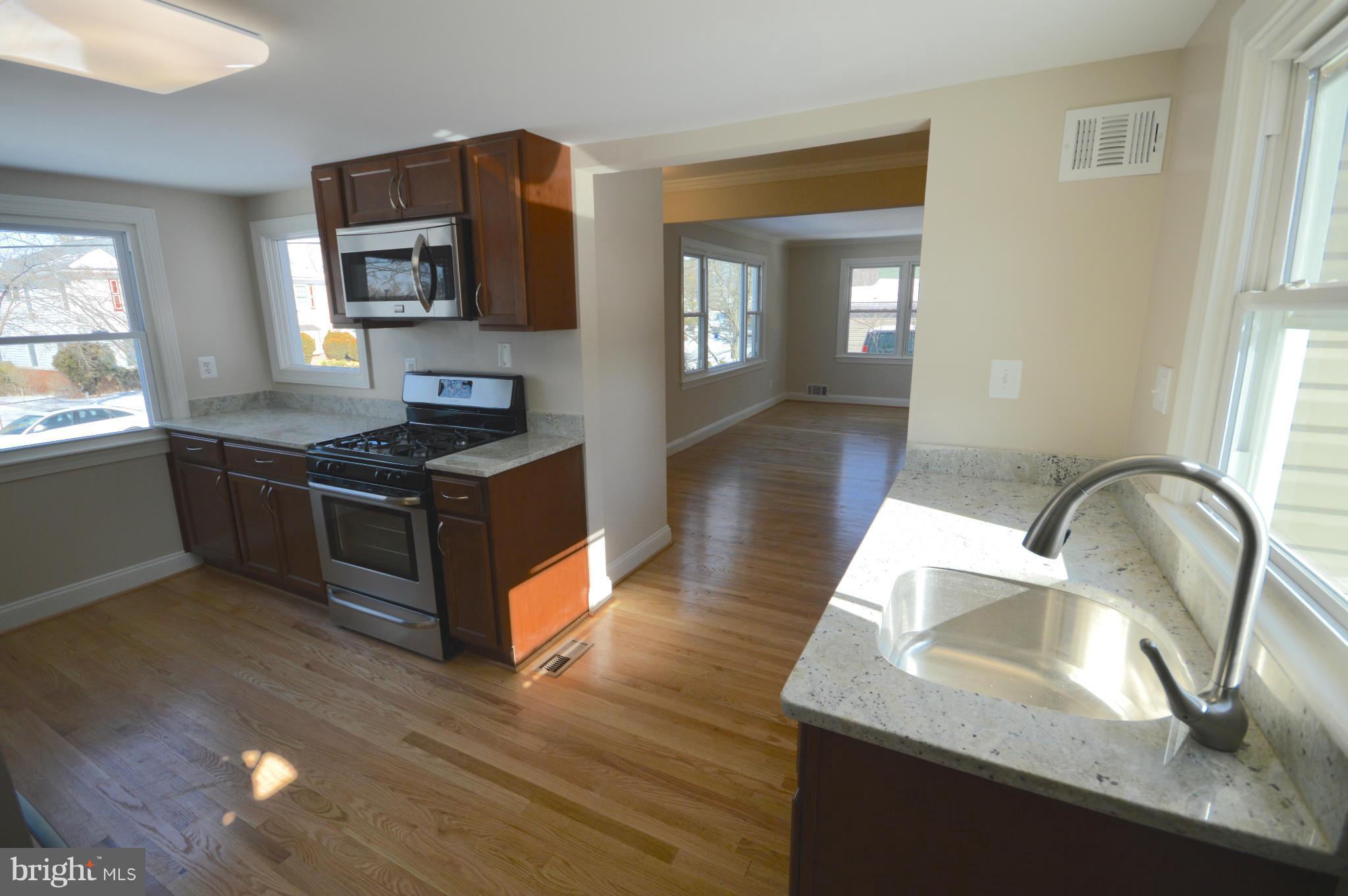 12309 Centerhill Street Silver Spring, MD 20902 - Photo 8 of 21 Kitchen