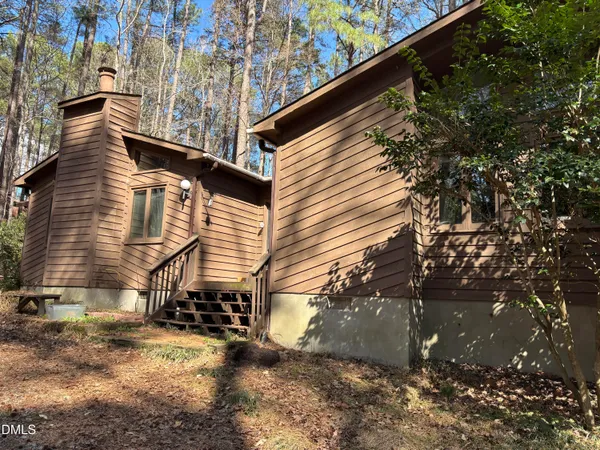 $2,200 | 716 Carl Drive, Chapel Hill, NC 27516