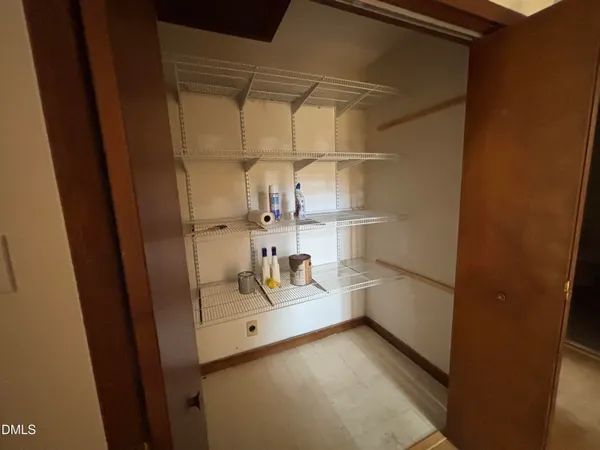 $2,200 | 716 Carl Drive, Chapel Hill, NC 27516