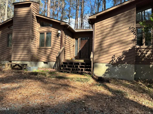 $2,200 | 716 Carl Drive, Chapel Hill, NC 27516