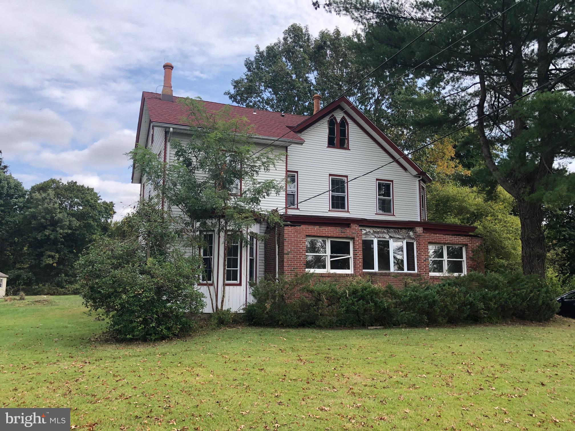 842 River Road Ewing, NJ 08628 - Photo 2 of 12