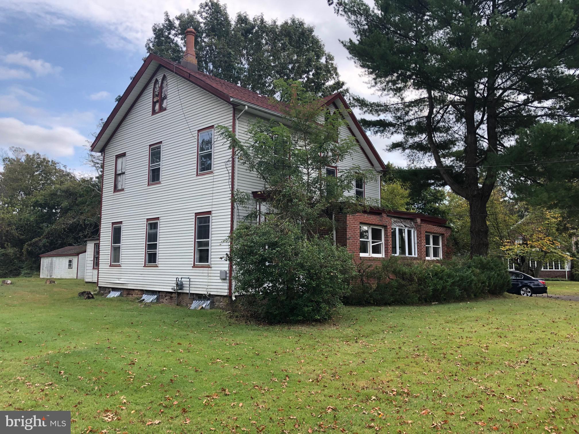 842 River Road Ewing, NJ 08628 - Photo 3 of 12