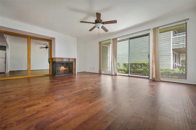 $1,250 | 14777 Wunderlich Drive, Unit 811, Houston, TX 77069