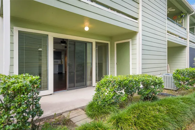 $1,250 | 14777 Wunderlich Drive, Unit 811, Houston, TX 77069