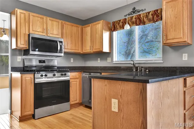 $2,850 | 16939 Hickory Forest Lane, Wildwood, MO 63011