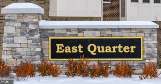 a sign broad on the side of a building