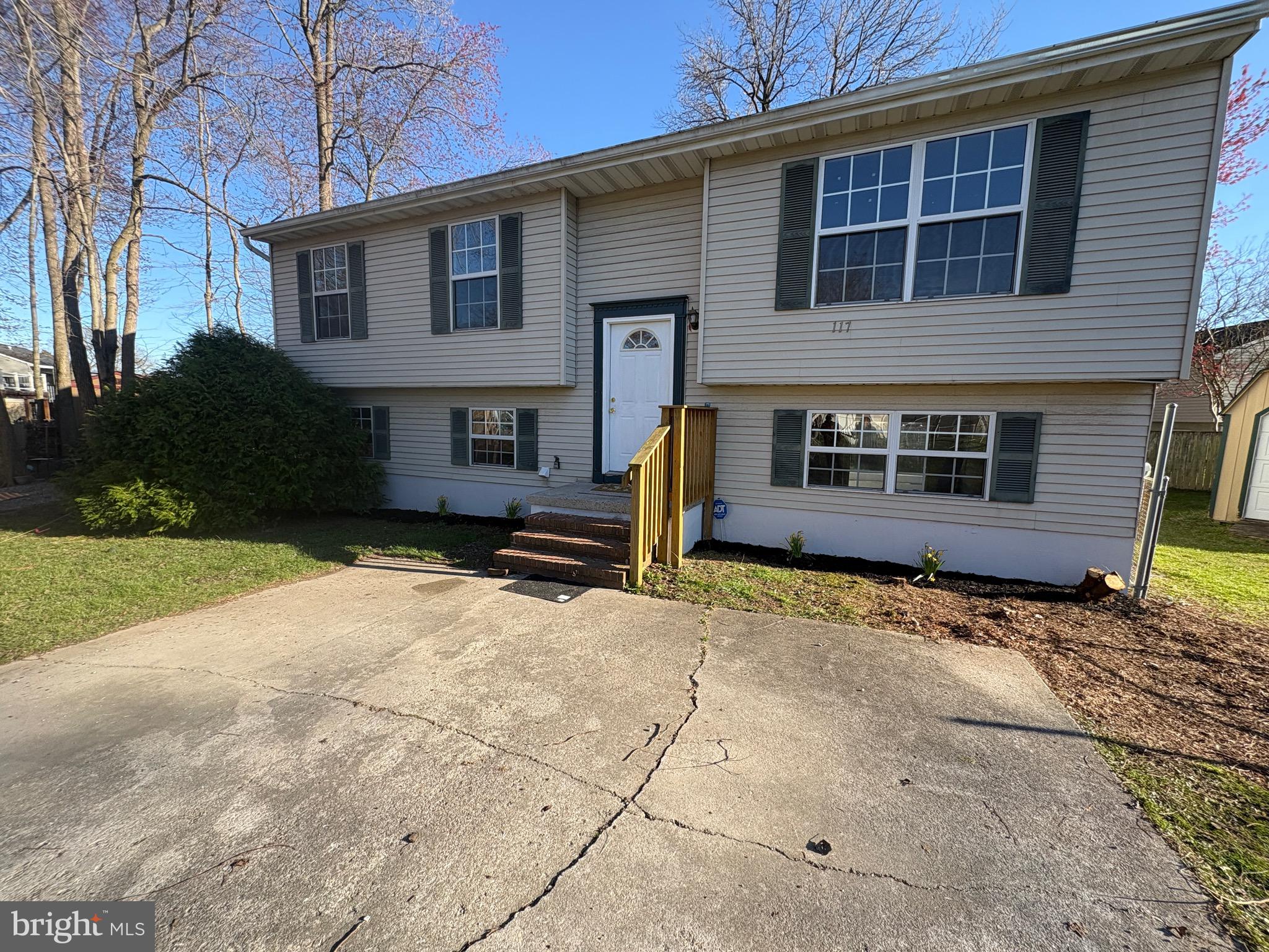 117 Midland Road Glen Burnie, MD 21060 - Photo 2 of 44