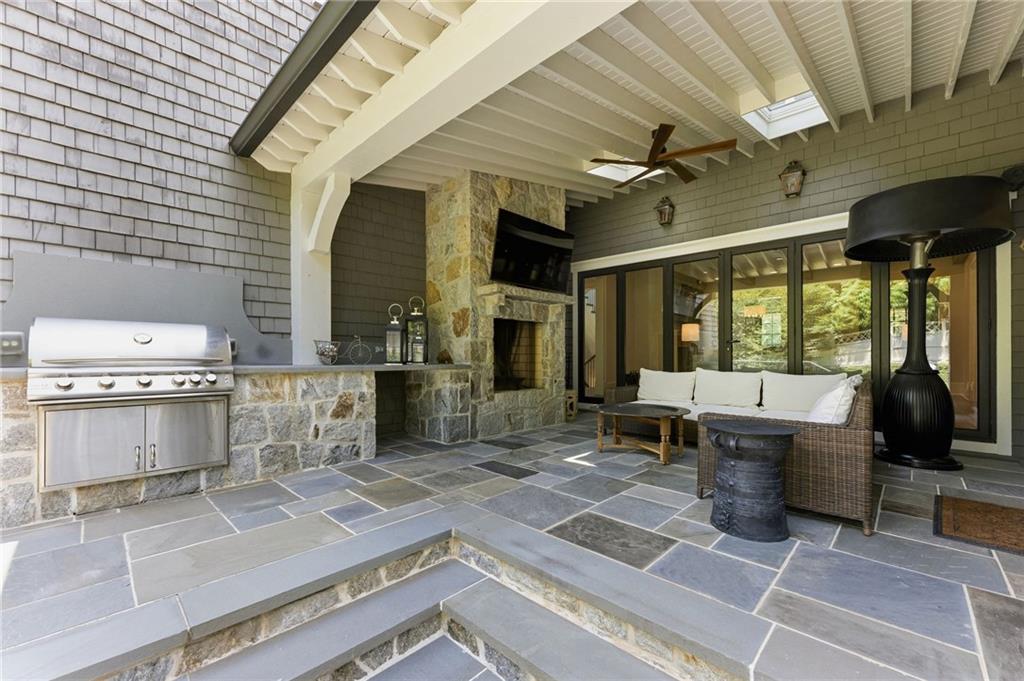 4384 Powers Ferry Road Northwest Atlanta, GA 30327 - Photo 5 of 68